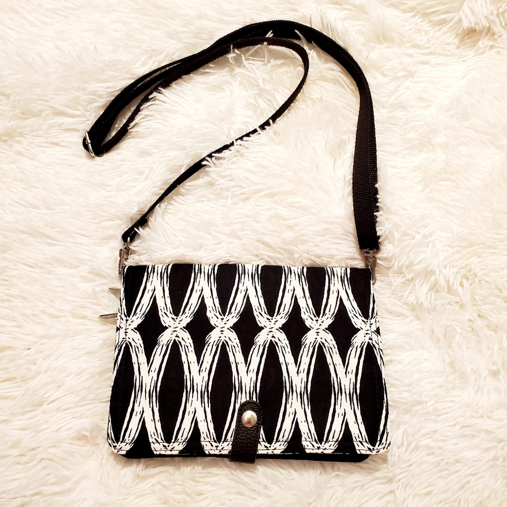 Thirty-One Black and White Crossbody Bag
